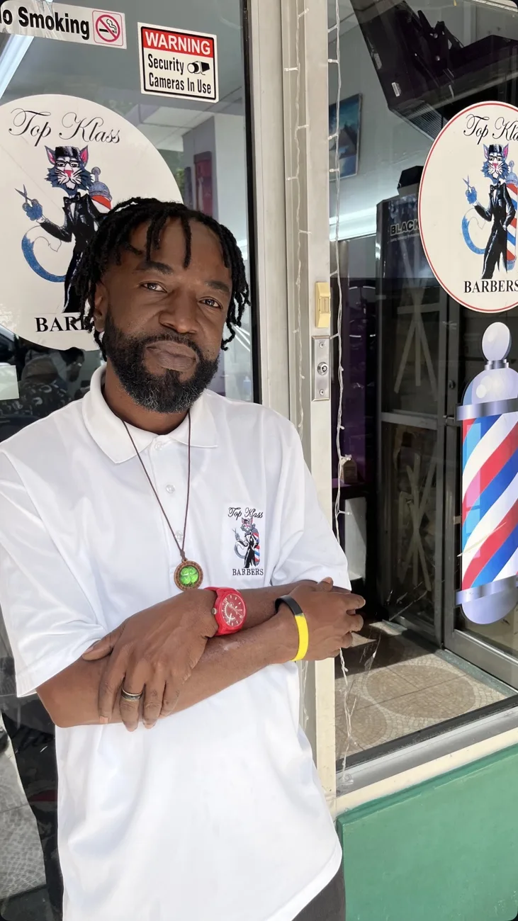 Corey, Top Klass barber